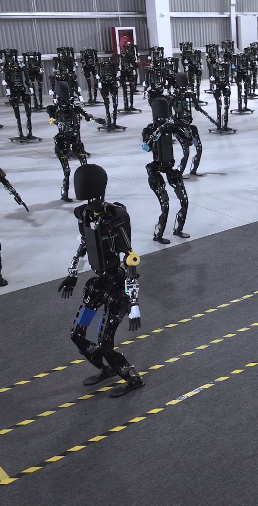 今年会Jinnian开启通用机器人商用量产